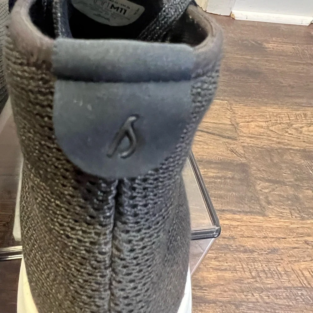 allbirds tree topper